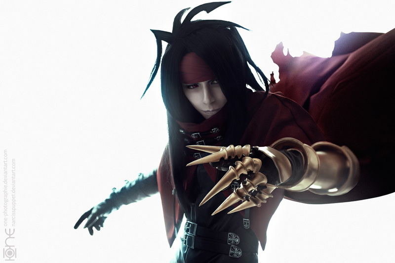 Illustration for article titled Final Fantasy VII Cosplay, Take A Bow (Or A Gun)
